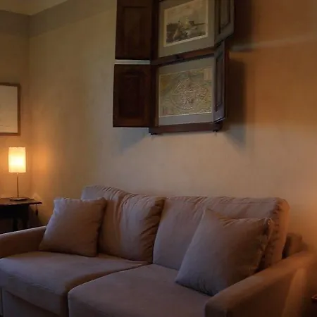 メゾン オルシーニ ヴィルヌーヴ・レ・ザヴィニョン