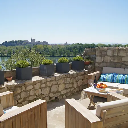 メゾン オルシーニ ヴィルヌーヴ・レ・ザヴィニョン