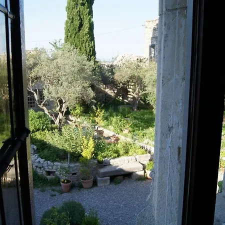Maison Orsini Alojamento de Acomodação e Pequeno-almoço Villeneuve-lès-Avignon
