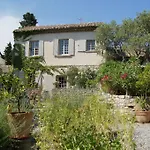 Maison Orsini Alojamento de Acomodação e Pequeno-almoço Villeneuve-lès-Avignon